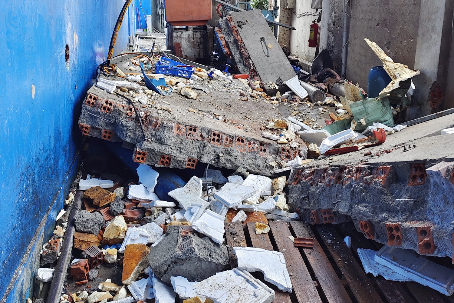 No binh khi CO o TP Nha Trang, nam cong nhan tu vong hinh anh