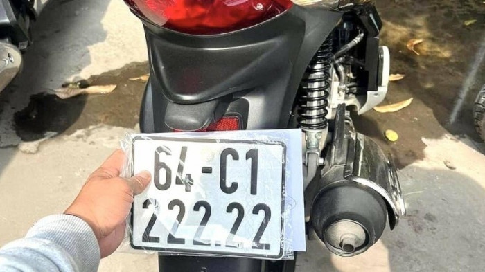 Xon xao xe SH bien ngu quy 2 cuc dep o Vinh Long hinh anh