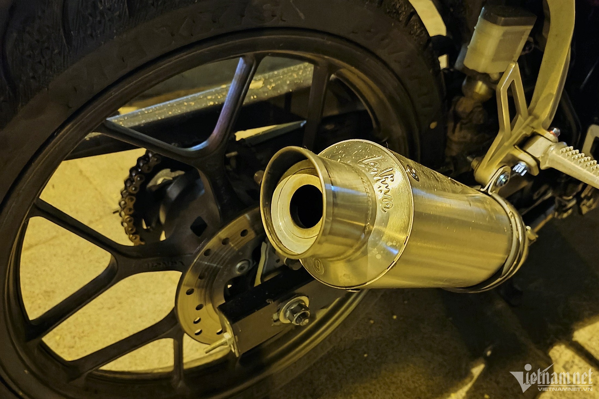 canh sat 141 hoa trang anh 2