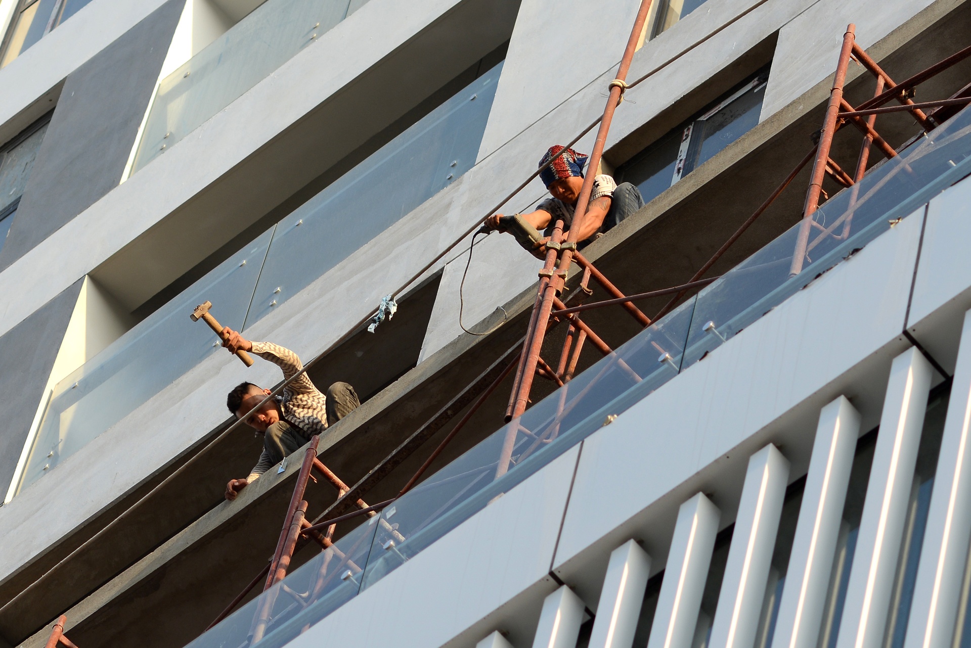 trung tam thuong mai,  chung cu dang thi cong anh 10