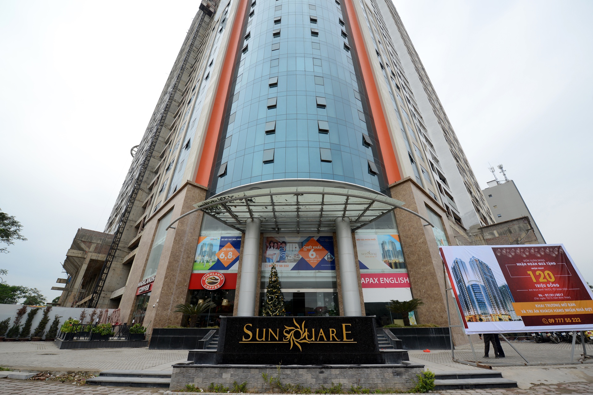 trung tam thuong mai,  chung cu dang thi cong anh 12