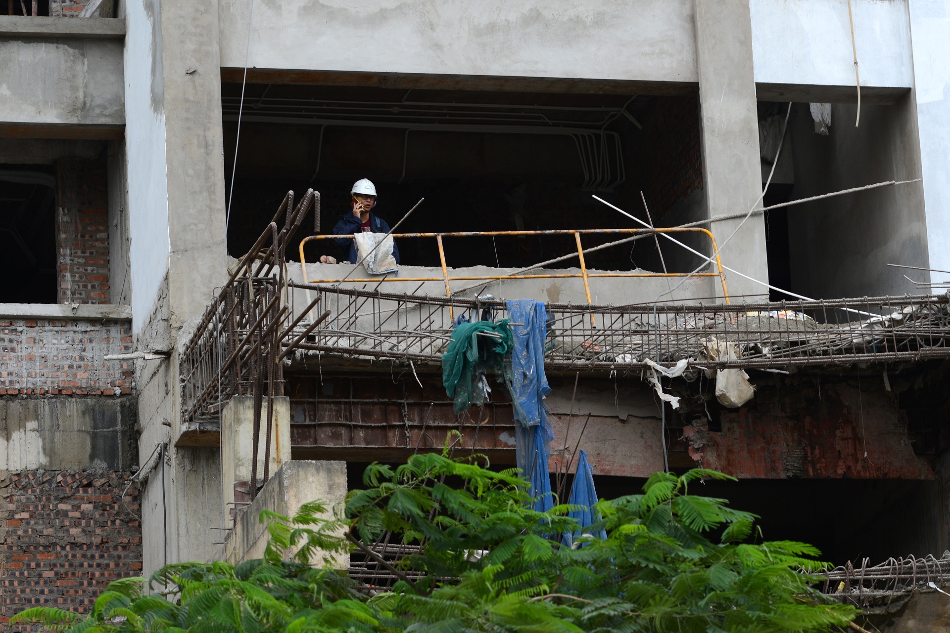 trung tam thuong mai,  chung cu dang thi cong anh 14