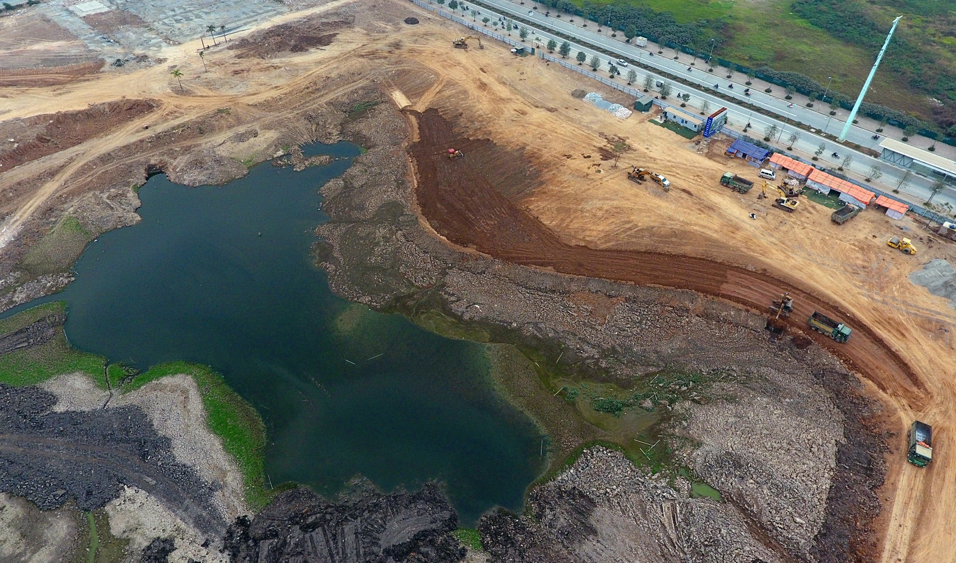 cong vien ho dieu hoa ha noi anh 6