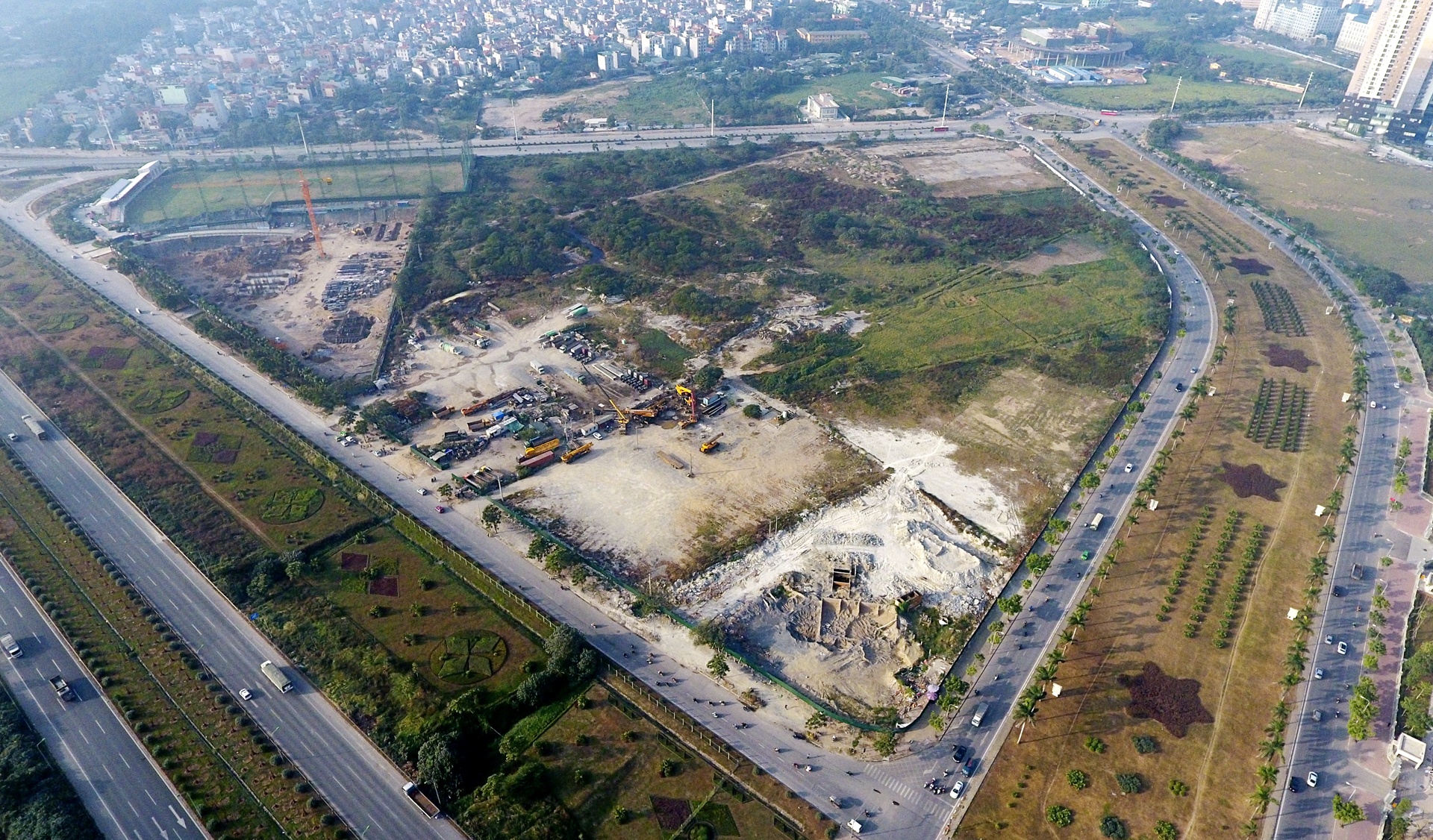 cong vien ho dieu hoa ha noi anh 13