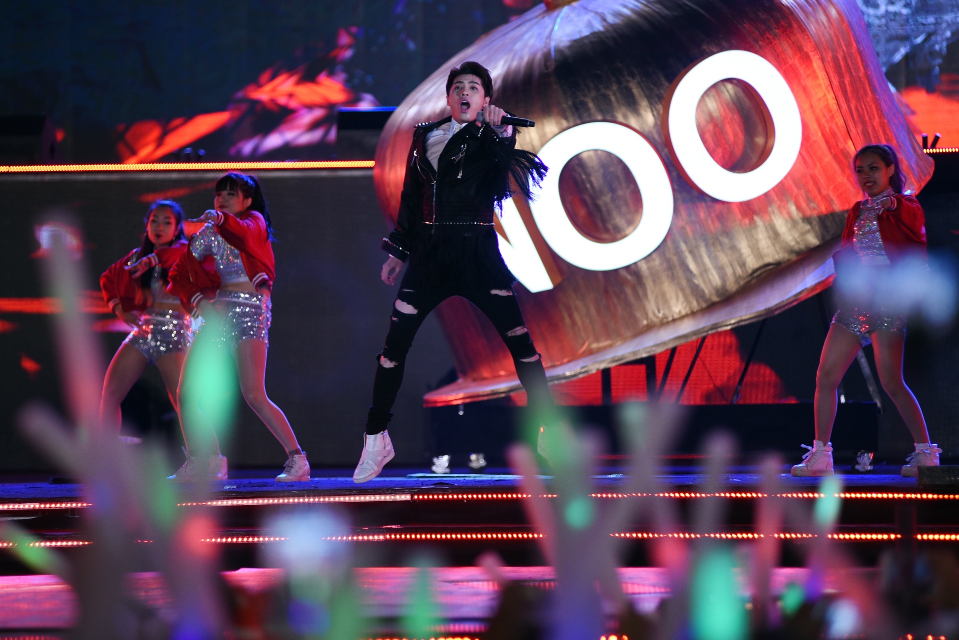 dai nhac hoi,  vingroup,  vinid,  dai hy xuan 2017 anh 10