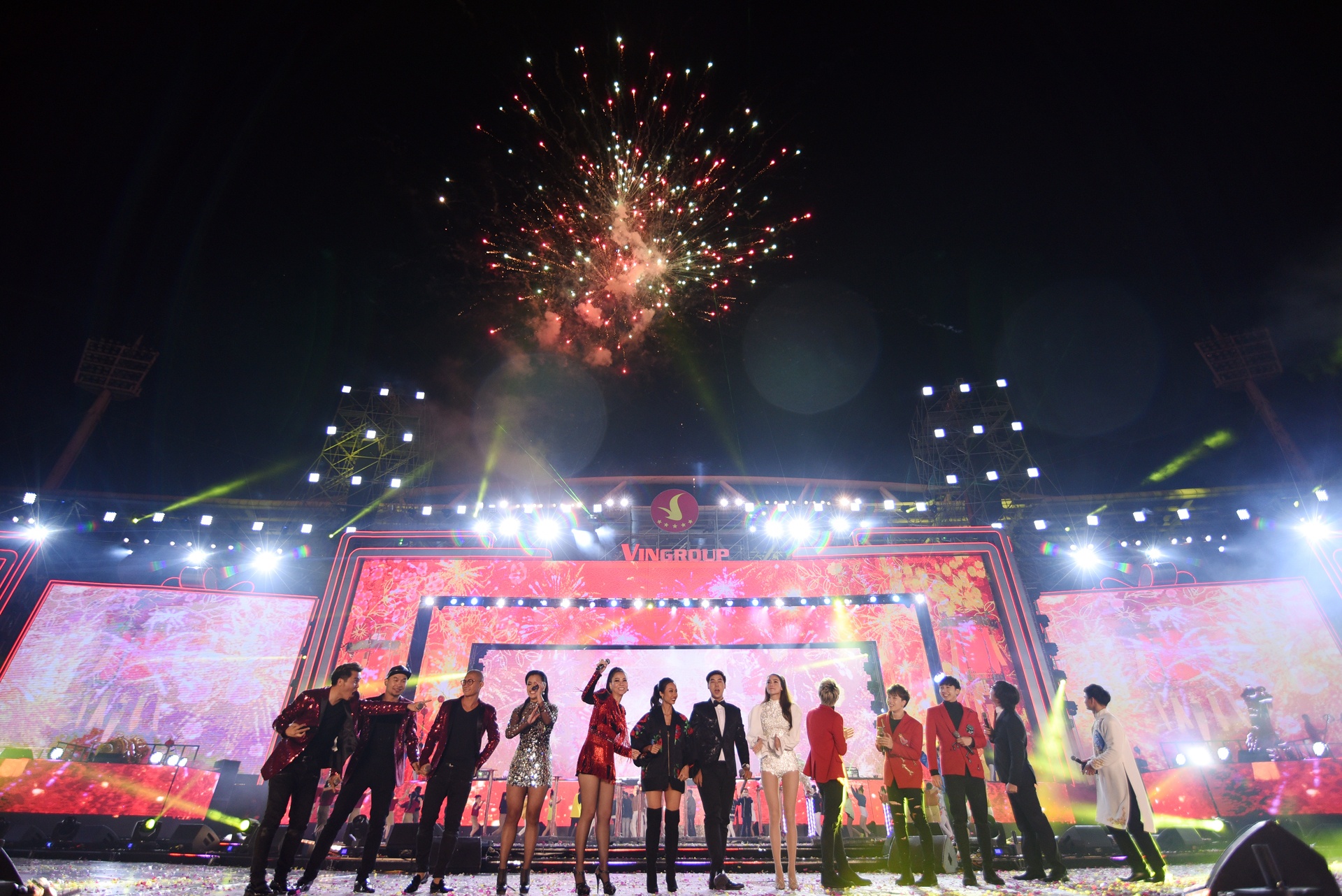 dai nhac hoi,  vingroup,  vinid,  dai hy xuan 2017 anh 21