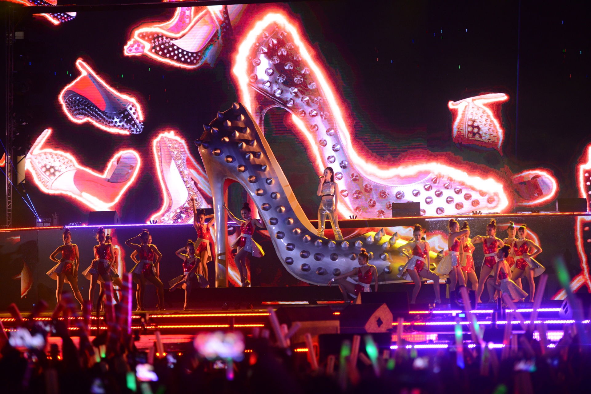 dai nhac hoi,  vingroup,  vinid,  dai hy xuan 2017 anh 6