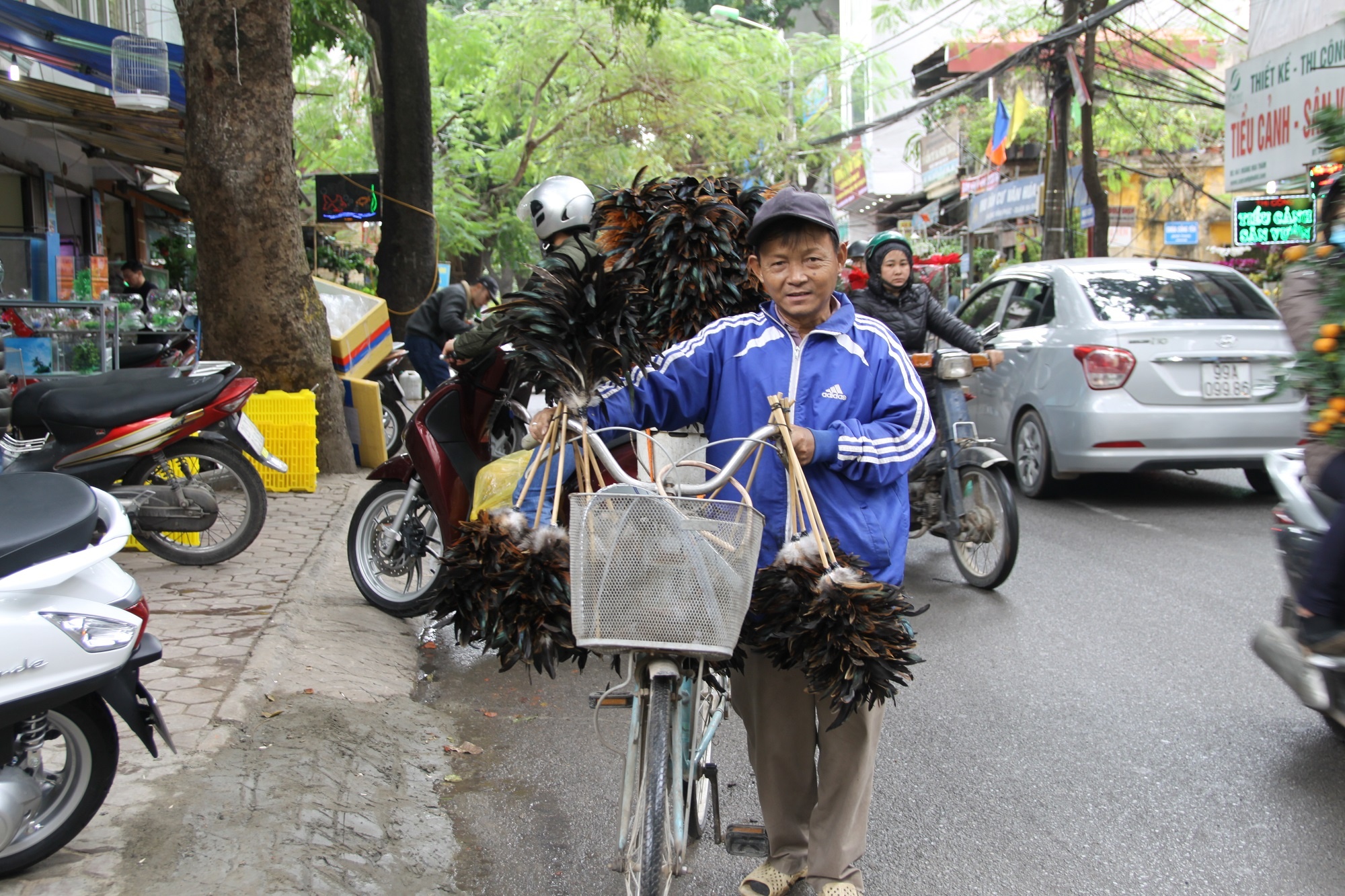 Nhung loai hang rong bong hot dip Tet hinh anh