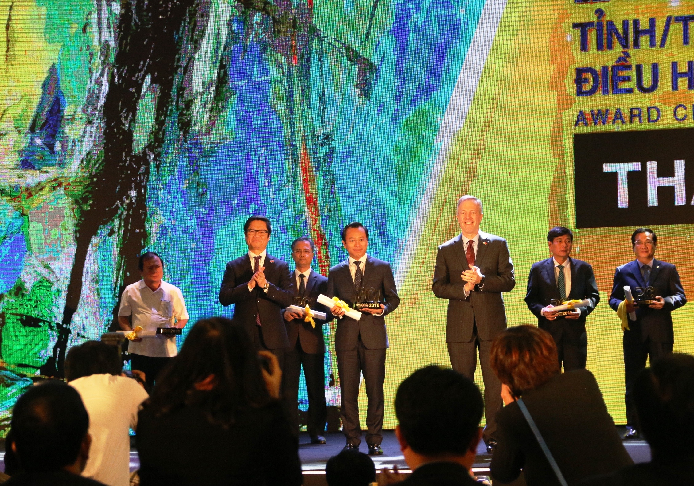 bi thu da nang nguyen xuan anh anh 2