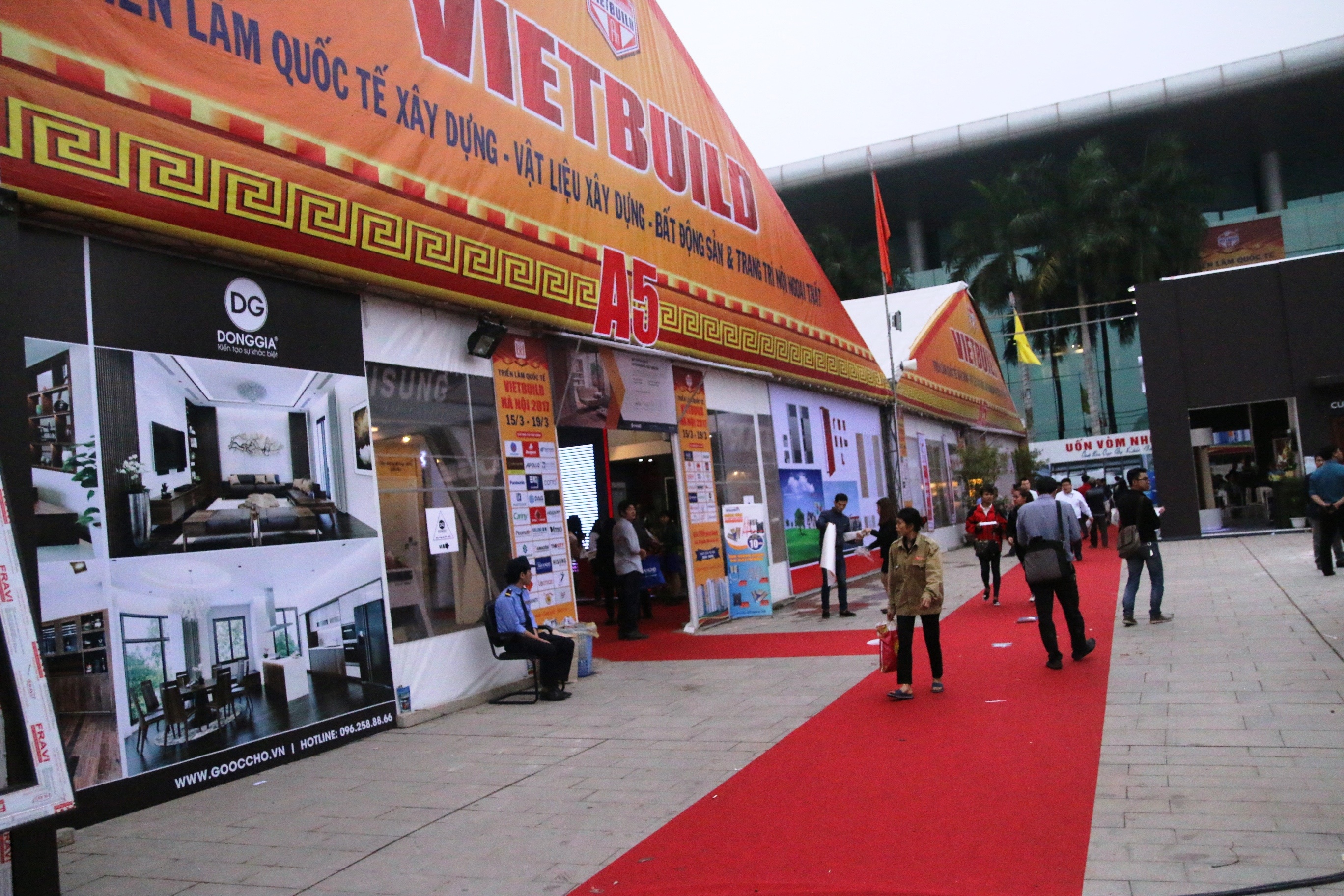 hoi cho trien lam vietbuild anh 1