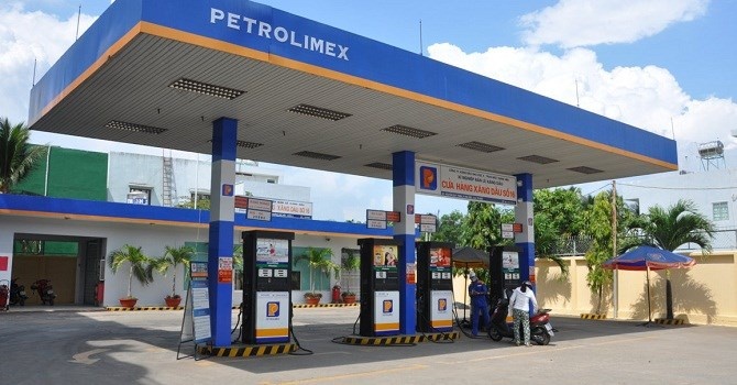 TP.HCM se co 62 cay xang tren mat nuoc hinh anh