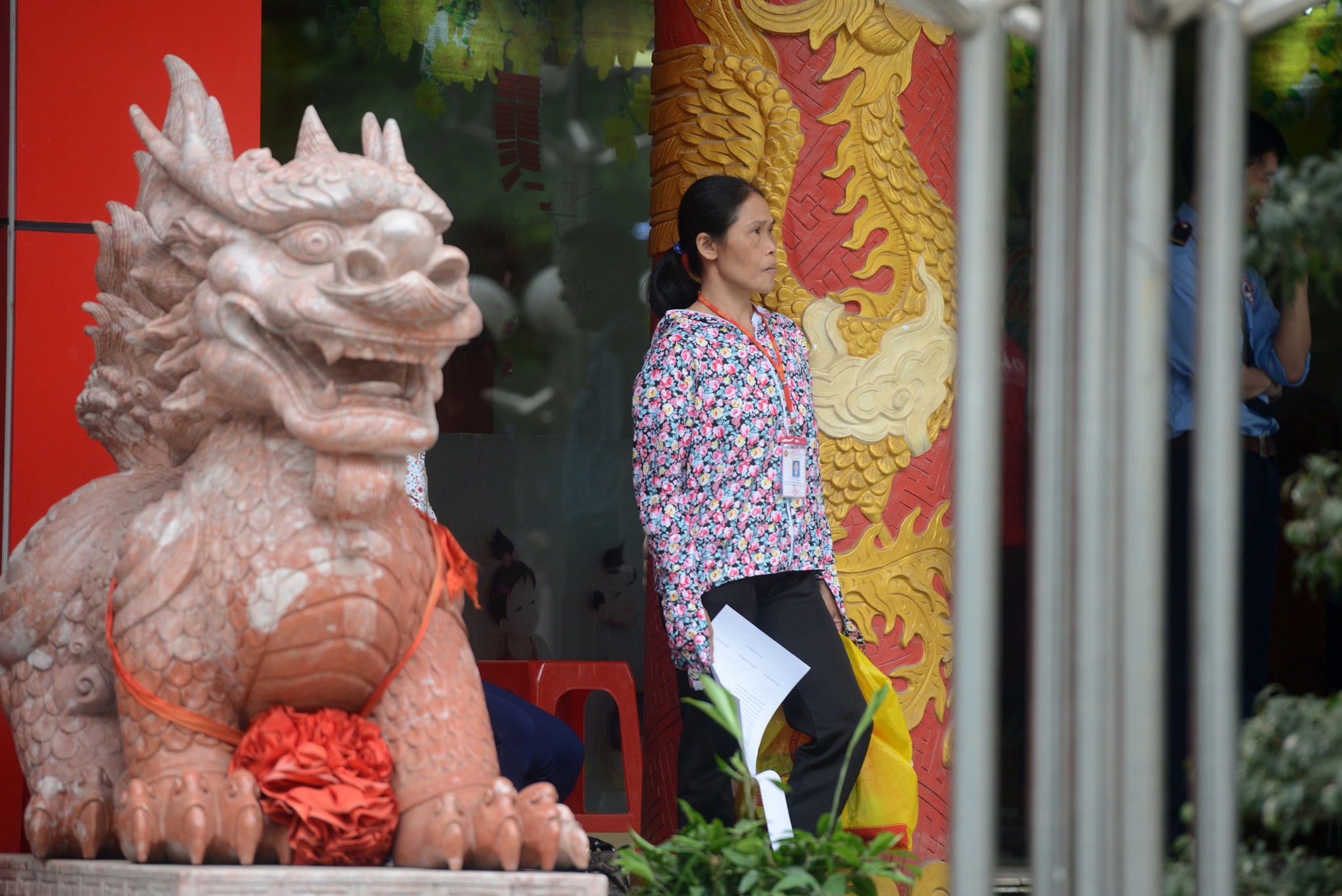 Sep Nha Khac Lam von la pho giam doc Thien Ngoc Minh Uy o Sai Gon hinh anh