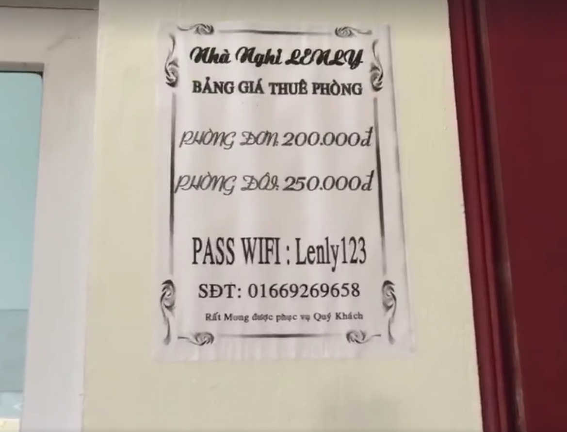 chat chem du lich anh 2