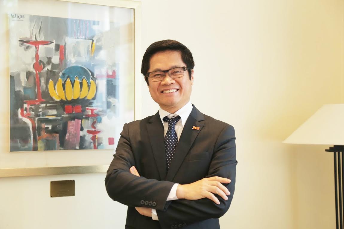 Chu tich VCCI: 'Con tinh trang tren nong duoi lanh, tren bao duoi khong nghe' hinh anh