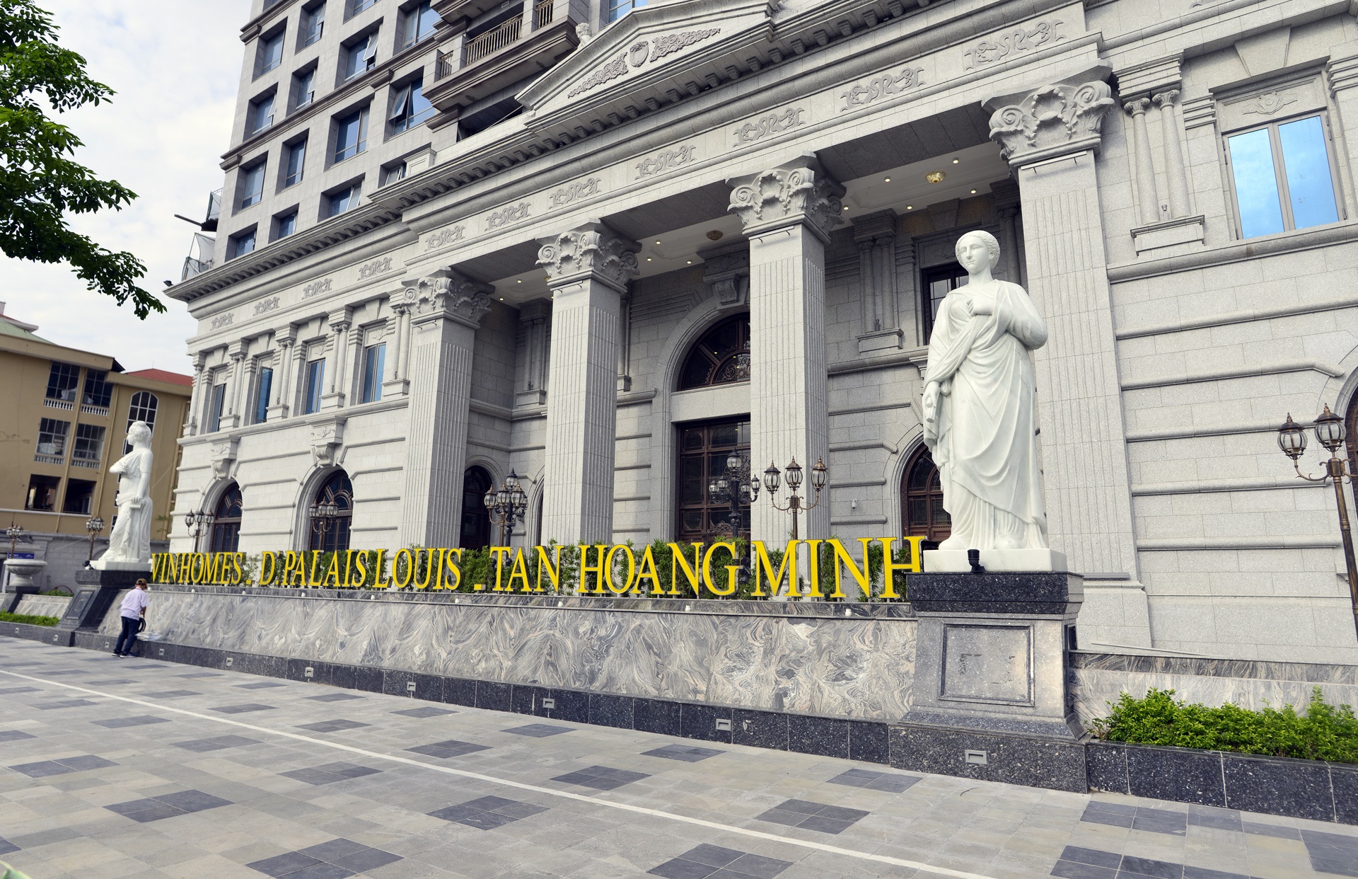 tan hoang minh anh 10