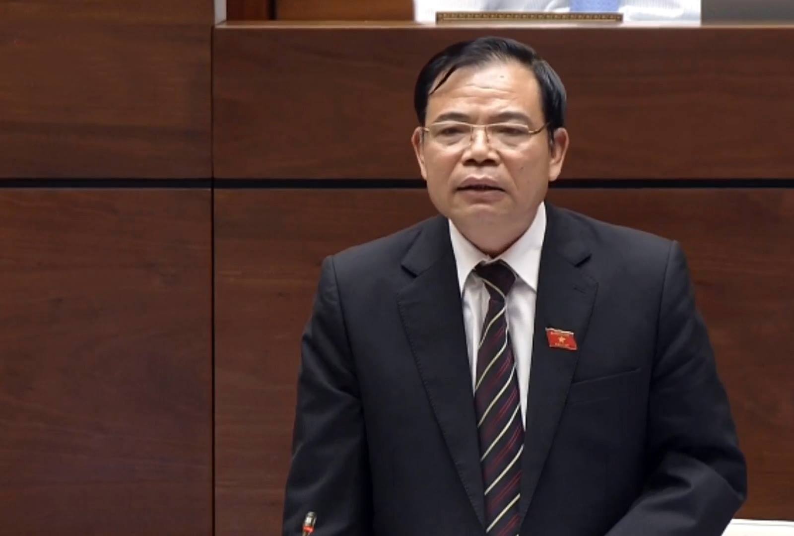 Bo truong Nong nghiep giai thich ve nguyen nhan 'khung hoang thit heo' hinh anh