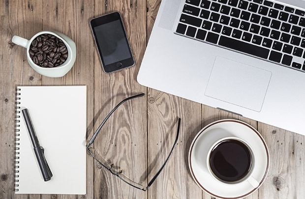 Chuyen ly ca phe o noi lam viec hinh anh