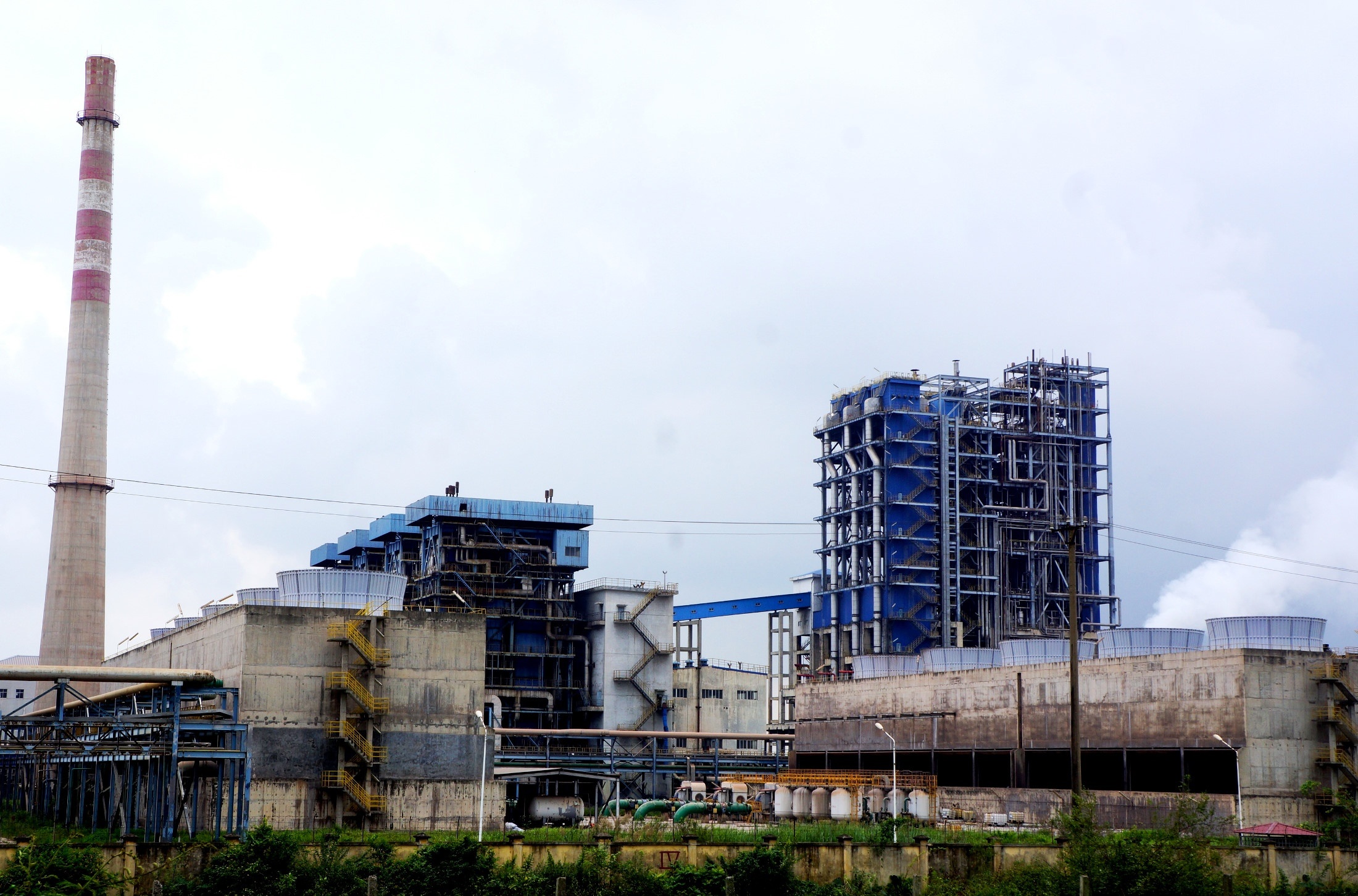 Xu ly 12 du an yeu kem nganh Cong Thuong: 'Ai khong lam thi thay the' hinh anh