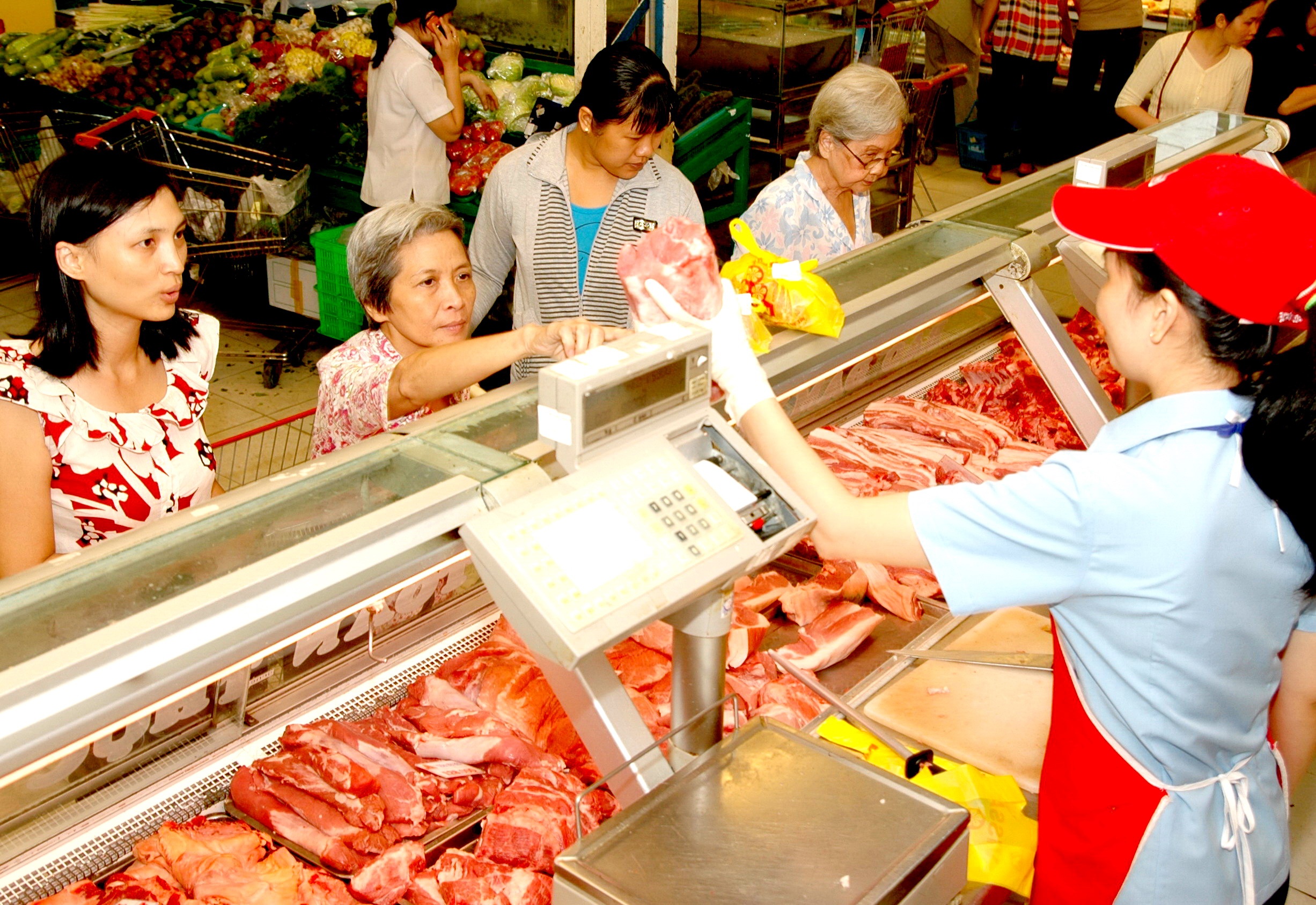 Nganh nong nghiep noi gi ve gia heo hoi tang nong tung ngay? hinh anh