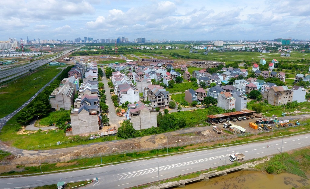 Gia dat TP.HCM ra sao sau quy dinh cam phan lo ban nen hinh anh