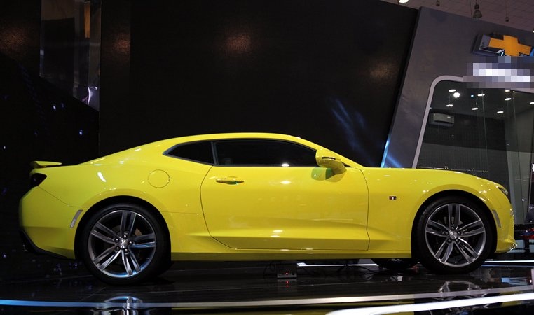 Lo day het hang ton, oto dai ha gia den Tet hinh anh