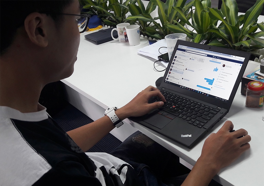 Canh bao trung thuong ‘SH ao, iPhone gia’ tren Facebook hinh anh