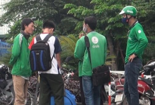 Grab bac tin tai xe GrabBike mang sung thanh toan 'xe om' truyen thong hinh anh