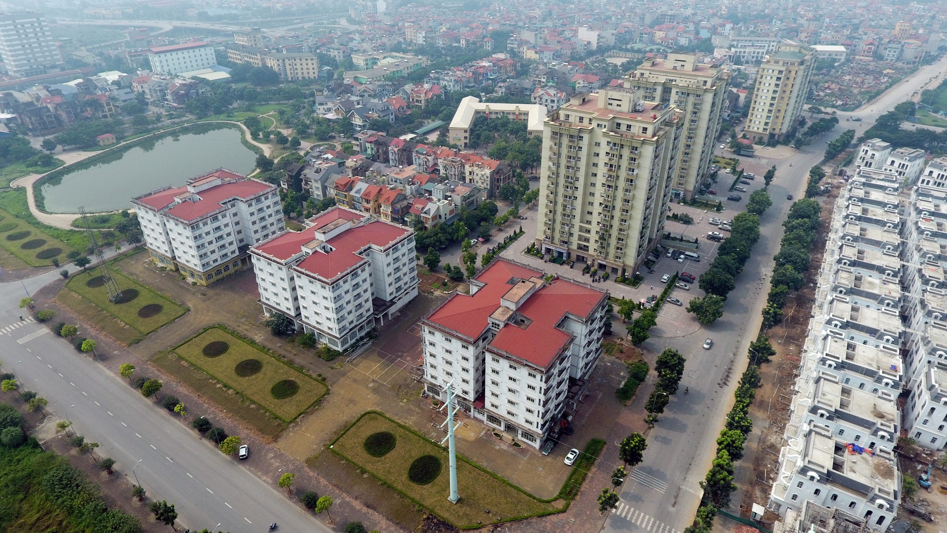 Bo Xay dung noi gi ve de xuat pha bo nha tai dinh tai Ha Noi? hinh anh