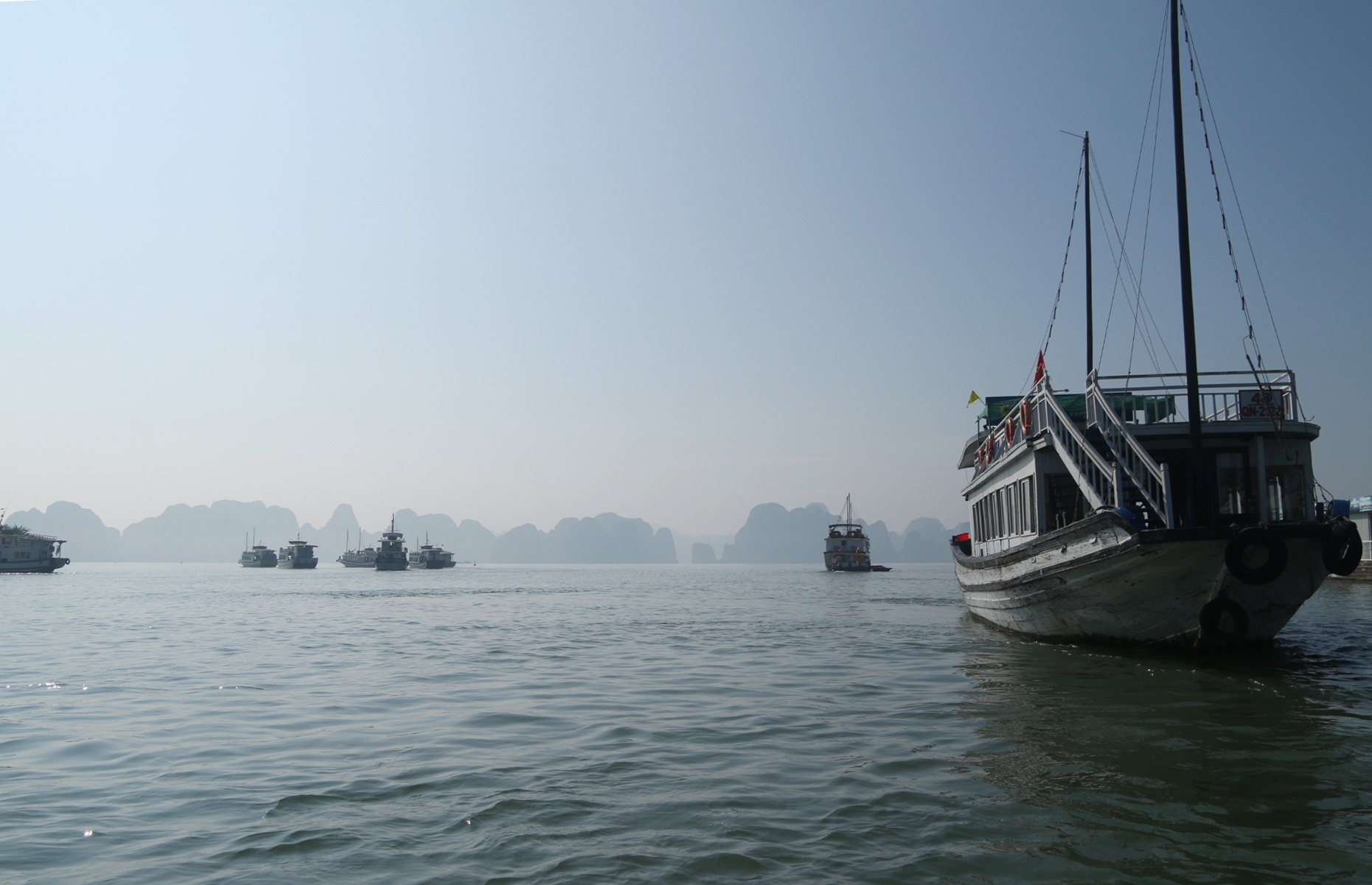 COO facebook len thuyen tham vinh ha long anh 12