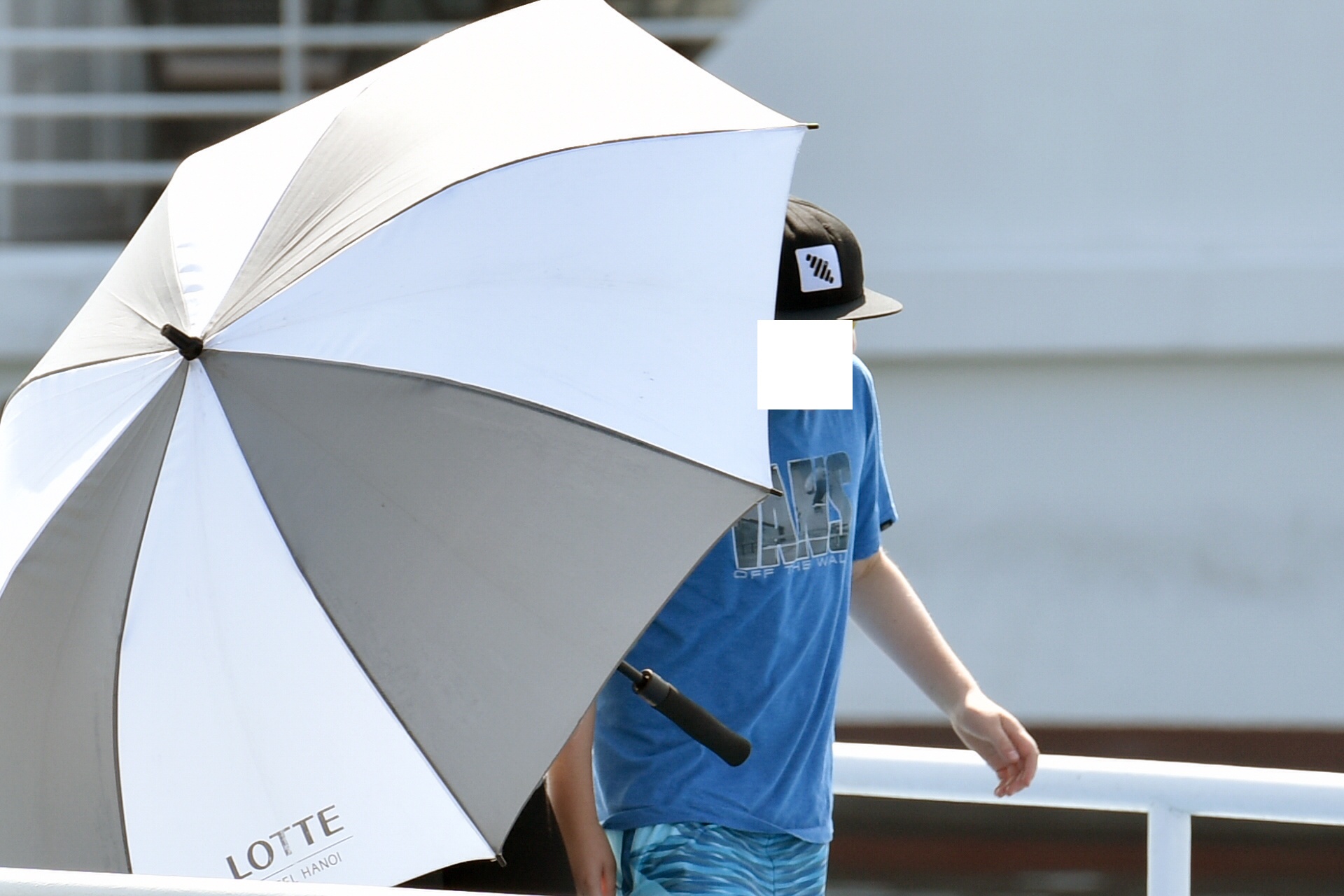 COO facebook len thuyen tham vinh ha long anh 8