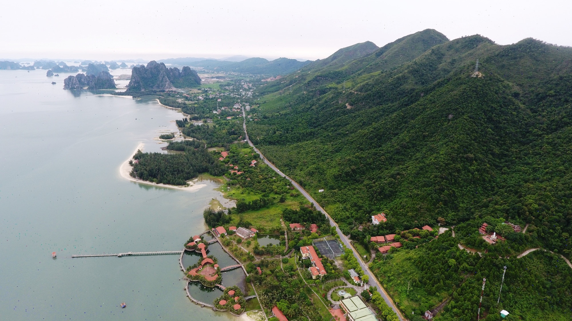 'Uu dai o dac khu chi kem cac thien duong thue' hinh anh