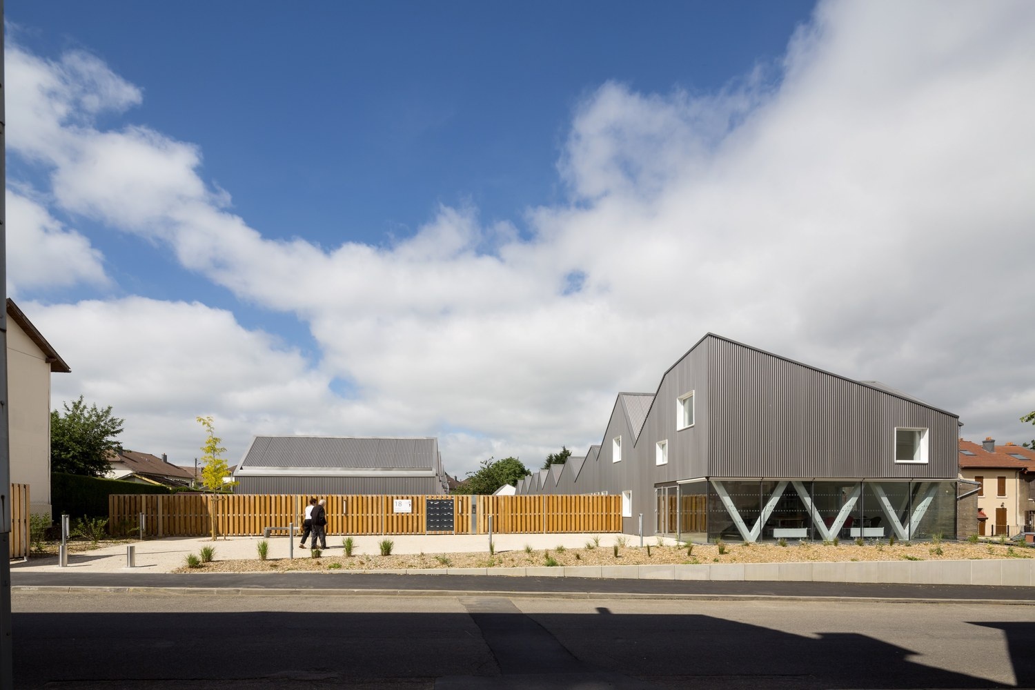 du an nha o xa hoi cho nguoi gia tai phap anh 7