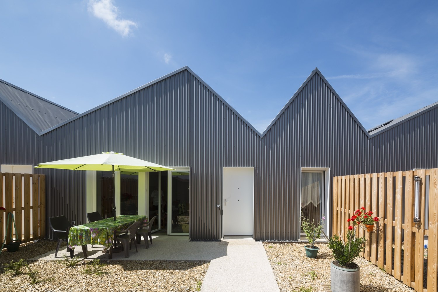 du an nha o xa hoi cho nguoi gia tai phap anh 6