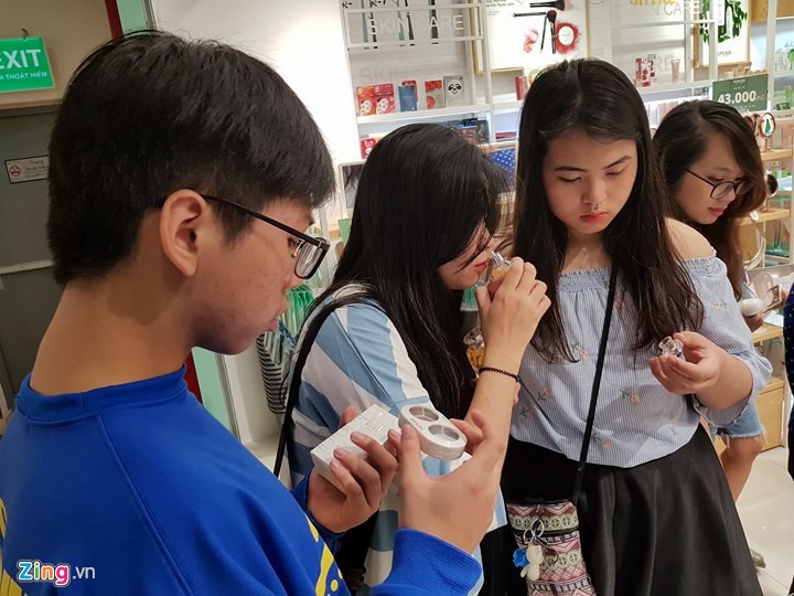 Co de mua hang giam sau, soc dip Black Friday? hinh anh