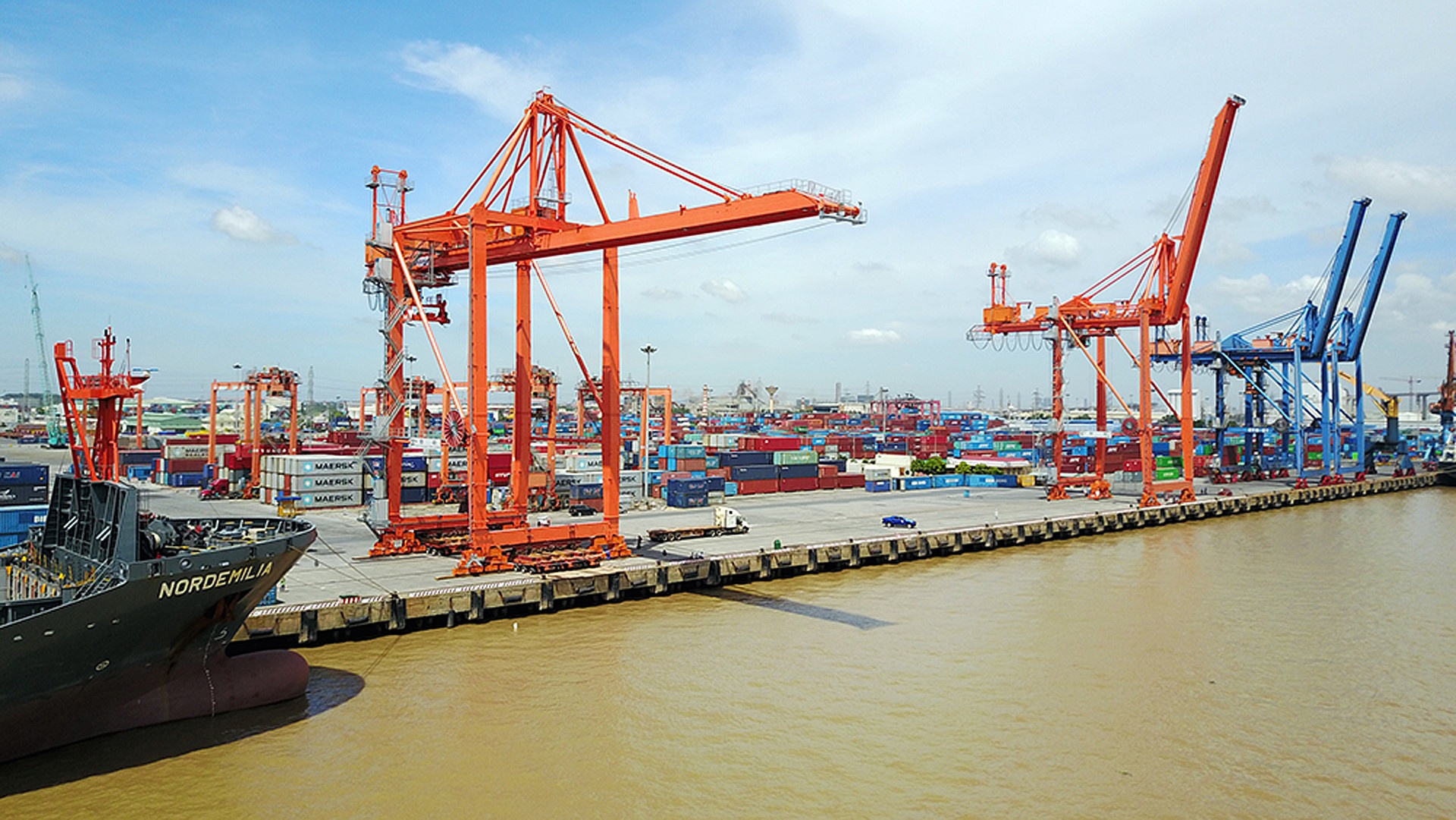 Chuyen hang tu Hai Phong ve Ha Noi dat gap 3 lan tu Han Quoc hinh anh