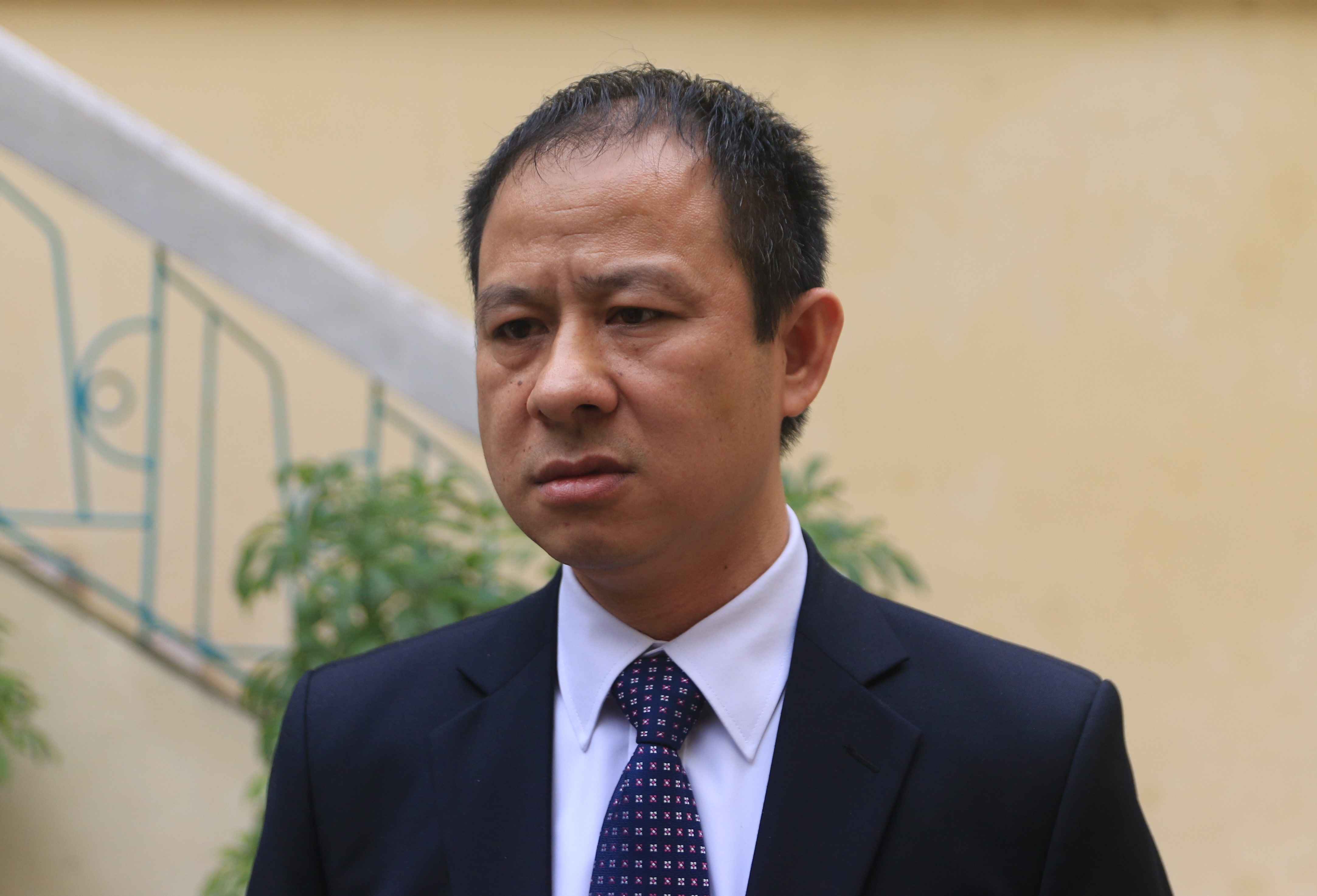 de xuat bien so xe mau vang anh 1