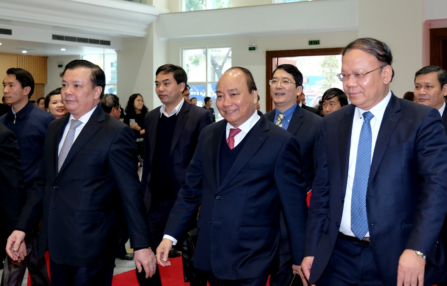 thủ tướng làm việc với tổng cục thuế ảnh 1 thu tuong lam viec voi tong cuc thue anh 1