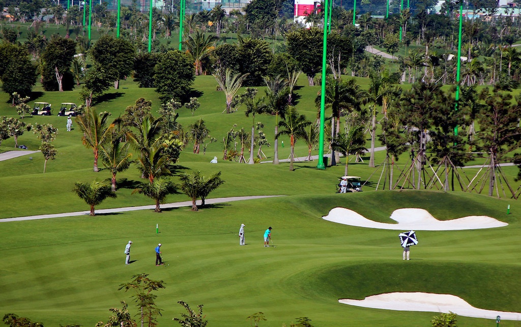 Thu tuong yeu cau som co nghi dinh ve dieu kien kinh doanh san golf hinh anh