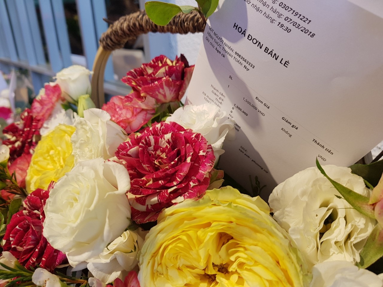 hoa nhập ngoại hoa nhập nội ngày 8/3 ảnh 1 hoa nhap ngoai hoa nhap noi ngay 8/3 anh 1