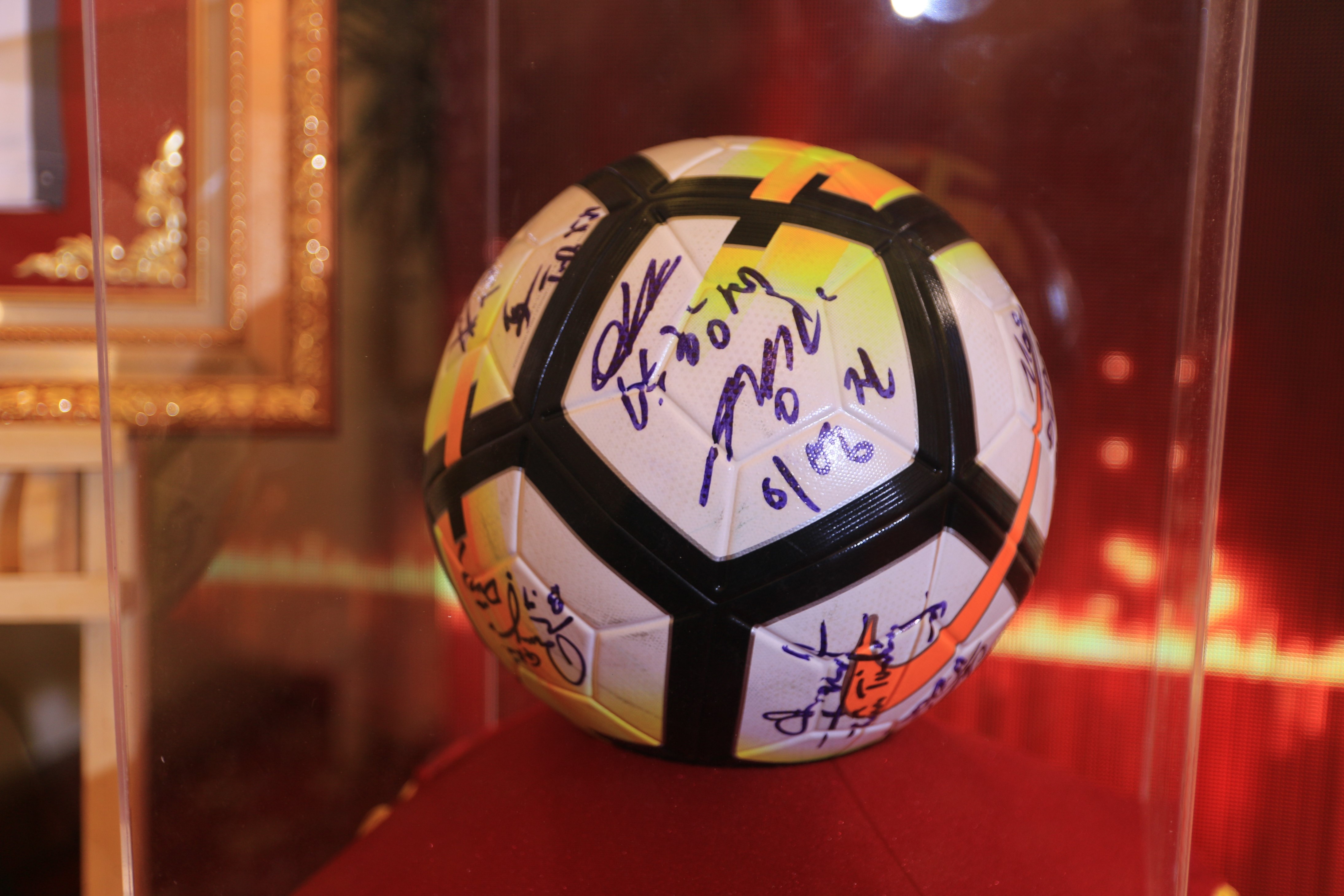 dau gia ao dau doi tuyen U23 Viet Nam anh 1