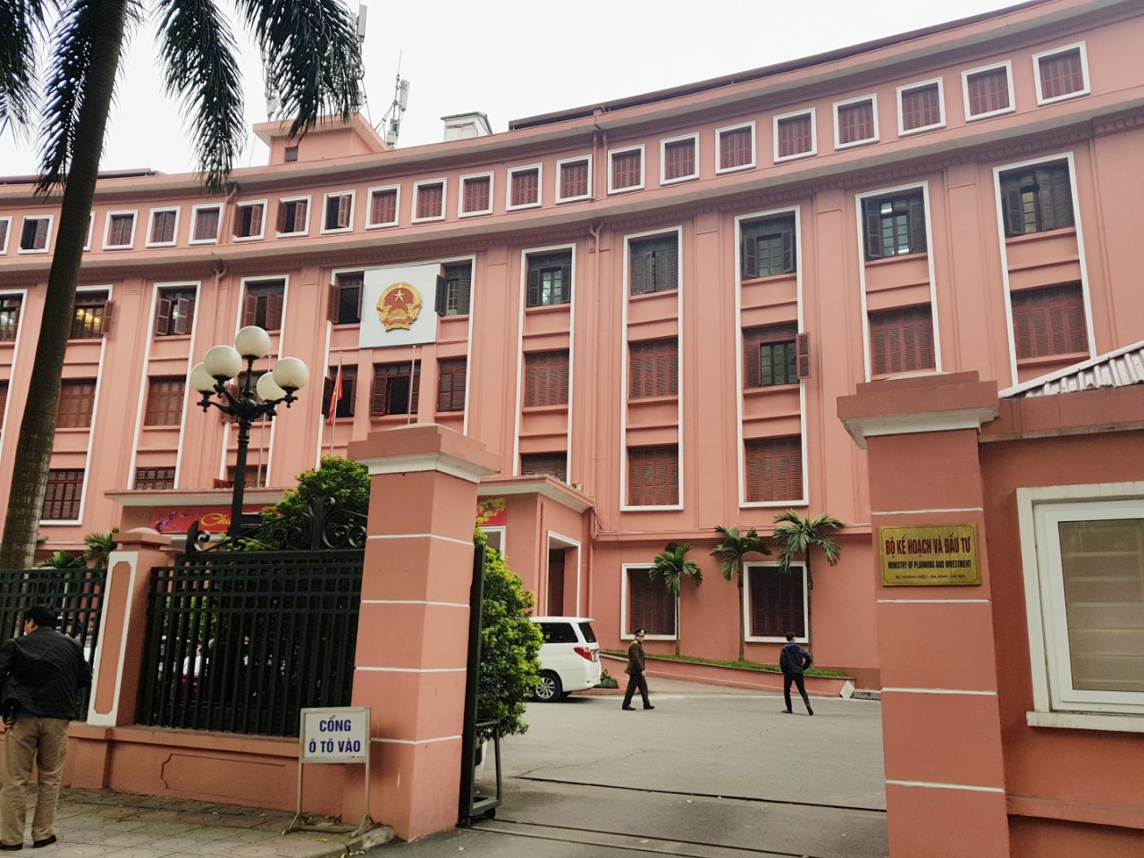 Hang tram doanh nghiep Nha nuoc bi neu ten vi khong cong bo thong tin hinh anh