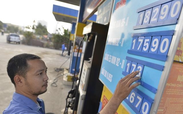 Cac bo dong loat canh bao Bo Tai chinh tang thue moi truong xang dau hinh anh