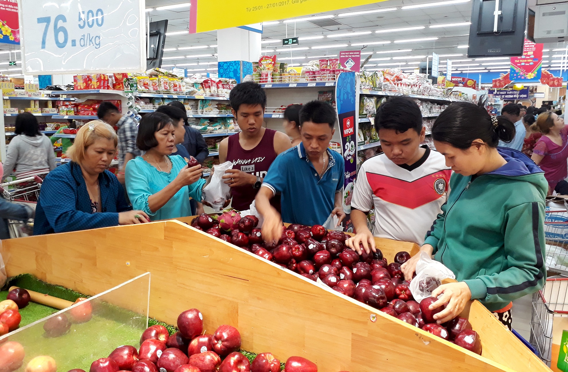 Buoc sieu thi phai ban ngay le, chi duoc khuyen mai 3 lan trong nam hinh anh