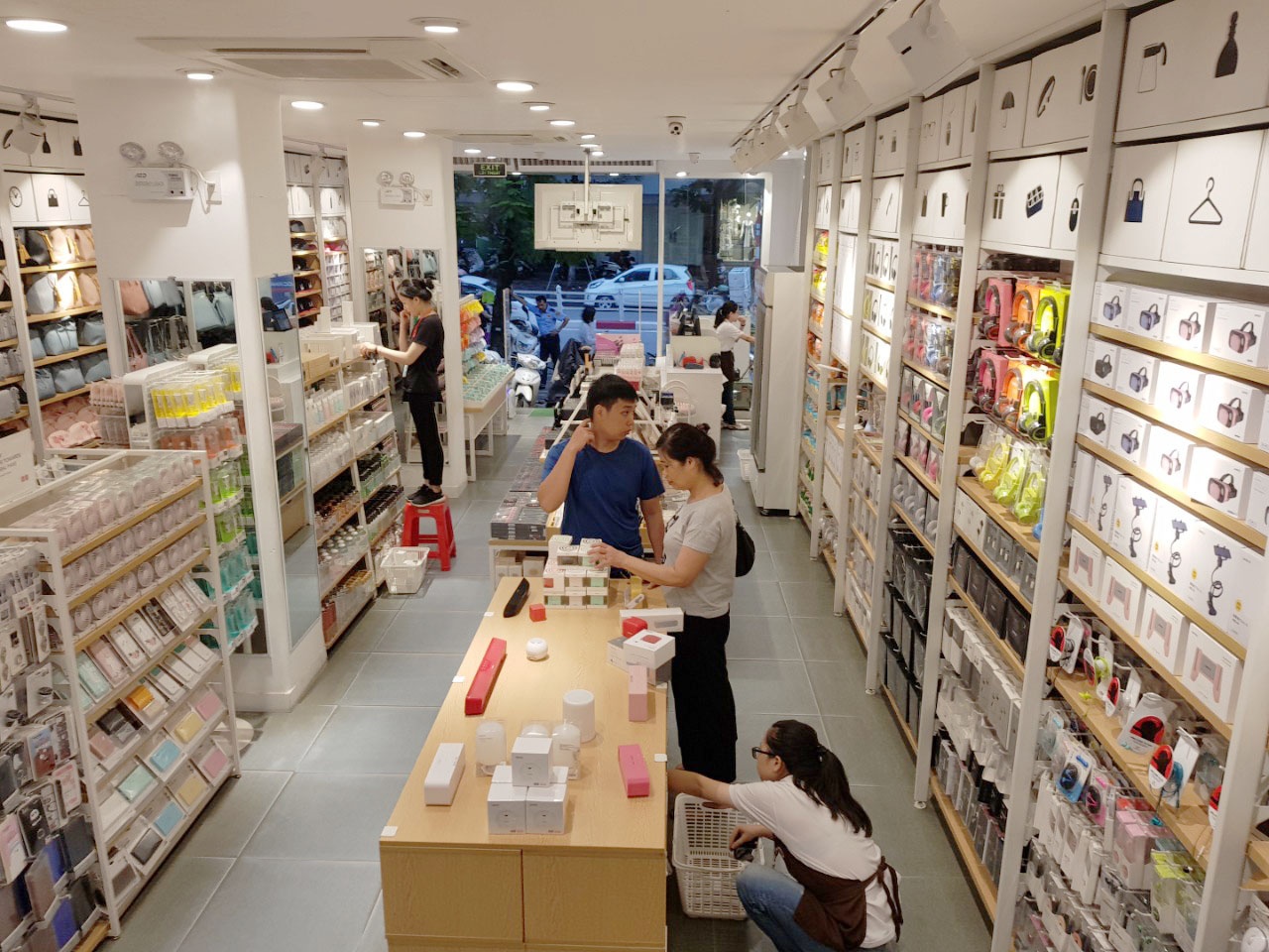 hàng bán lẻ trung quốc đội lốt nhật hàn ảnh 2 hang ban le trung quoc doi lot nhat han anh 2