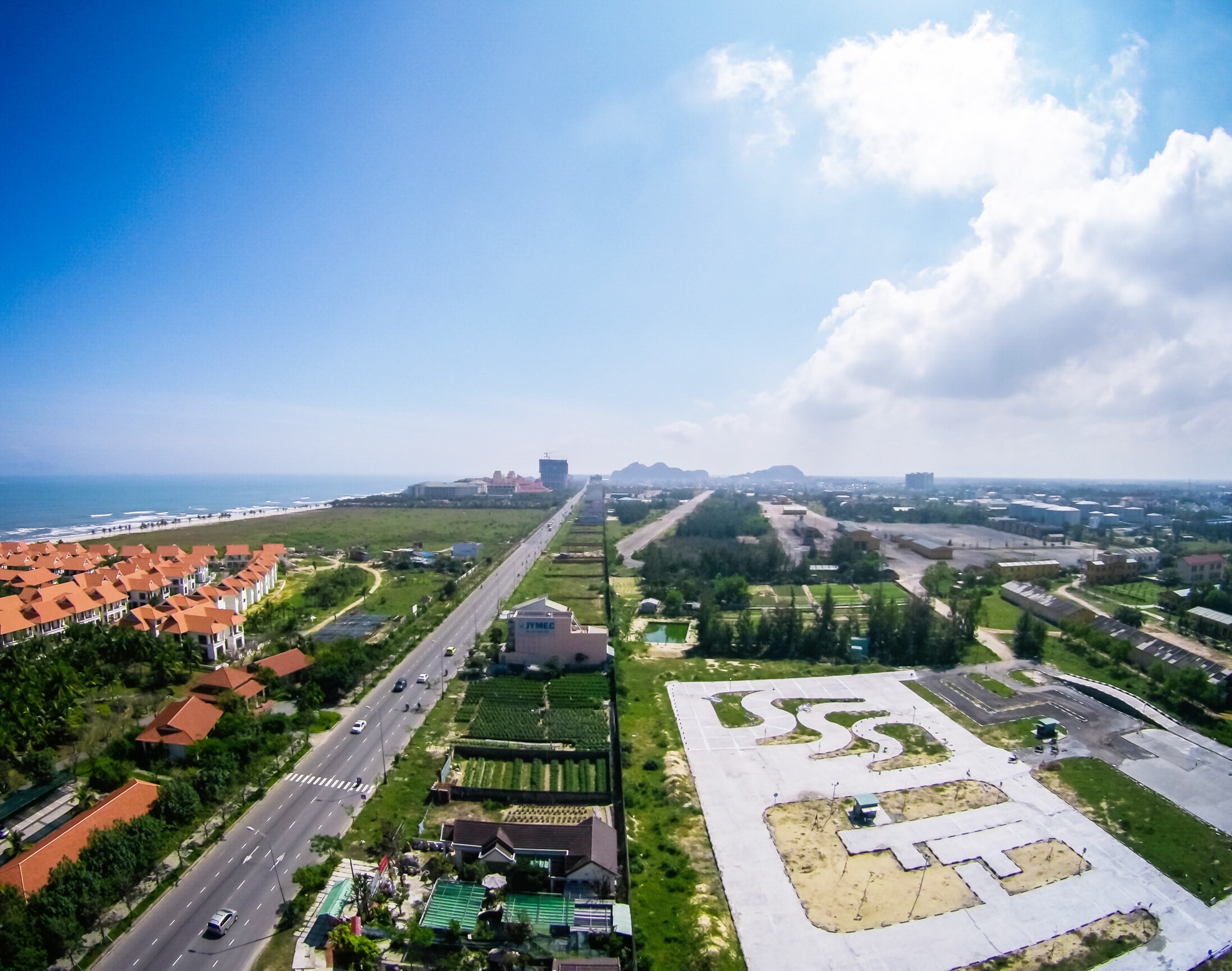 Bo Xay dung dang danh gia an ninh kinh te trong bat dong san hinh anh