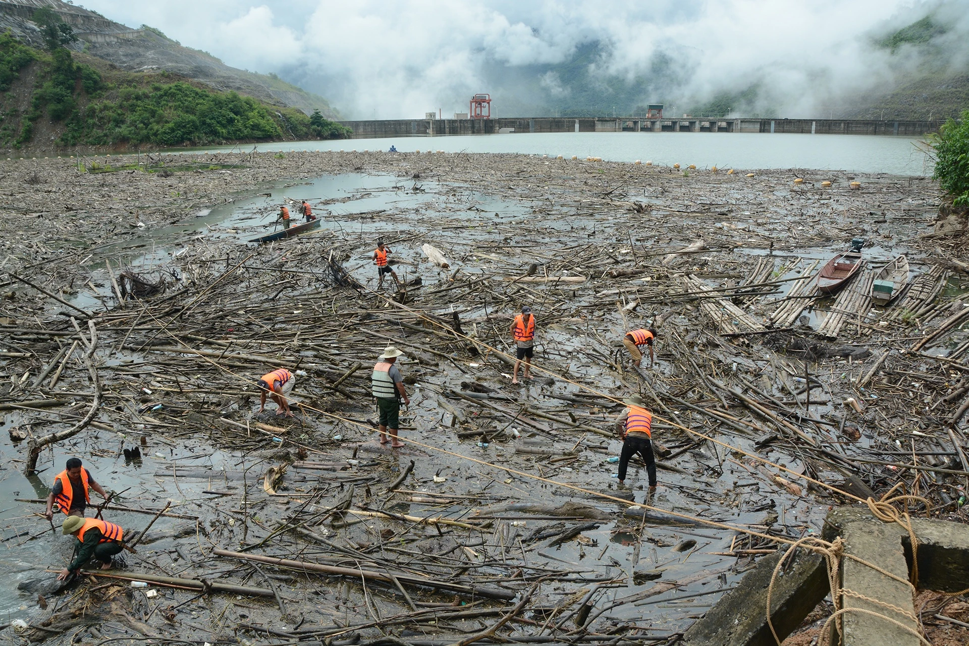 lu lich su thuy dien ban ve anh 1
