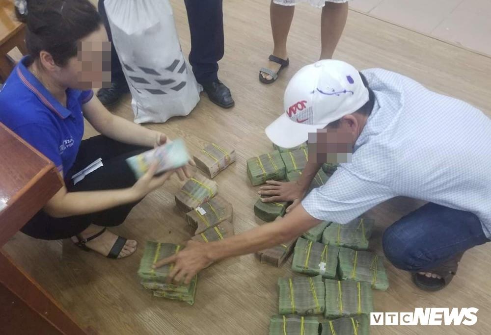 Sốt đất đà nẵng, dân vác bao tiền đi mua ảnh 1 Sot dat da nang, dan vac bao tien di mua anh 1