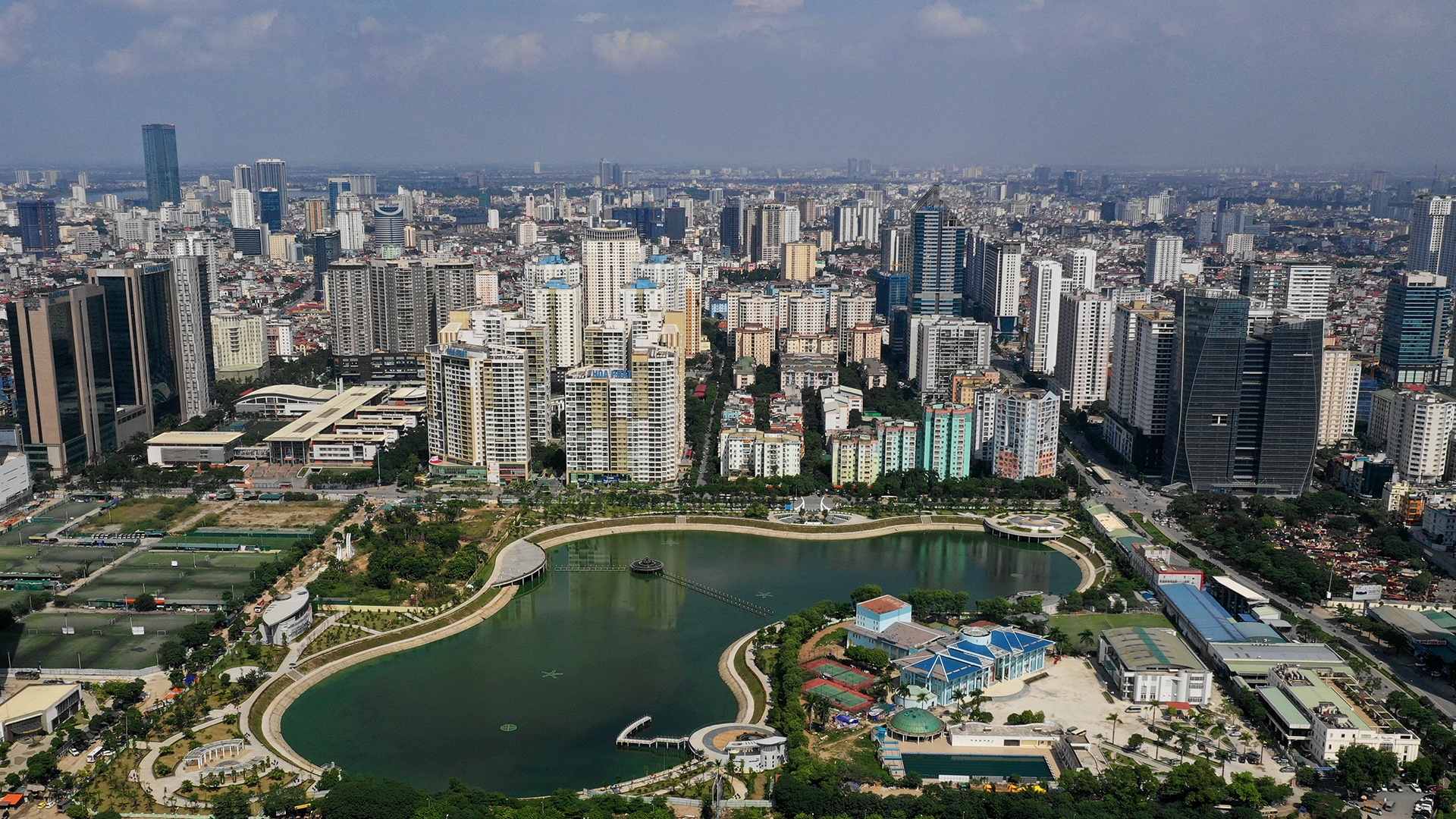 De nghi Chinh phu nghien cuu than trong ky luong truoc khi de xuat cac loai thue moi anh 4