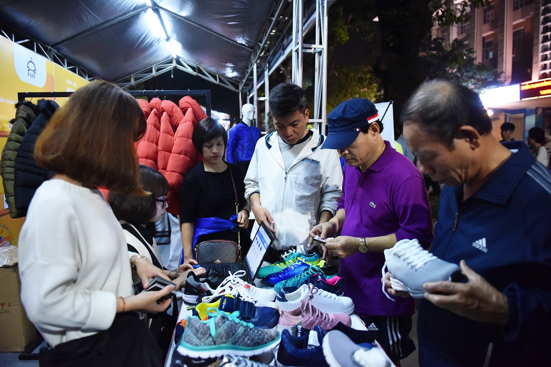 khai truong online friday 2018 anh 7