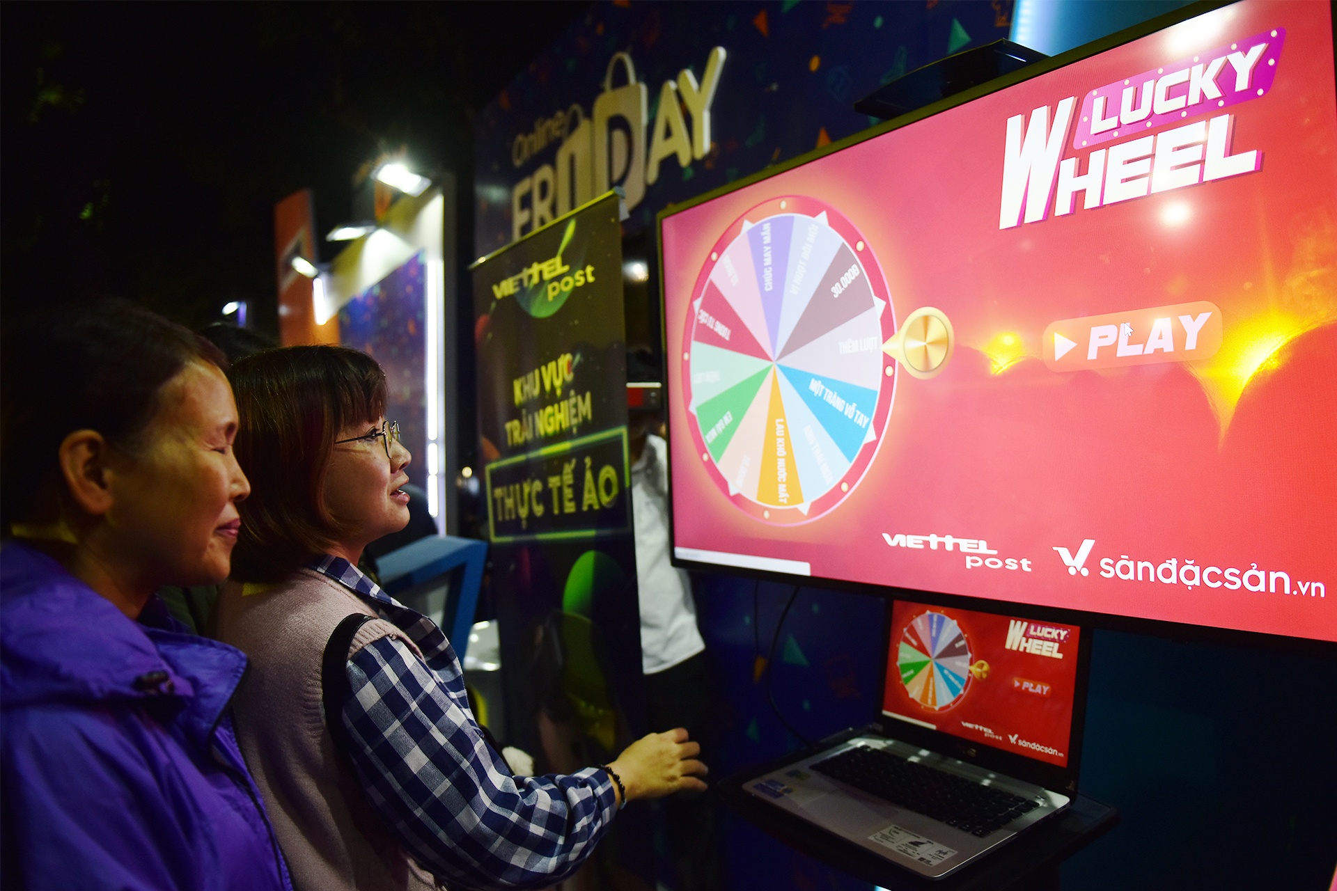 khai truong online friday 2018 anh 11